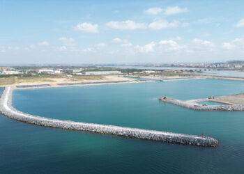 Polo della cantieristica nautica a Cagliari, caccia alle imprese