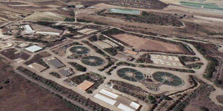 Lavori a condotta che alimenta il potabilizzatore di Simbirizzi