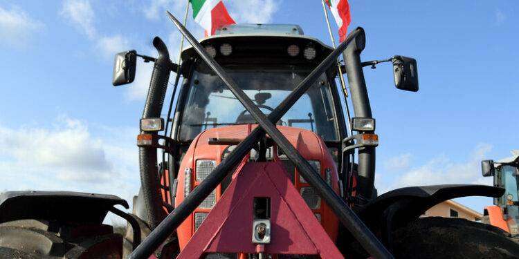 Trattori, Riscatto agricolo annulla la manifestazione di Roma: ‘Per non incrinare il rapporto con la popolazione’