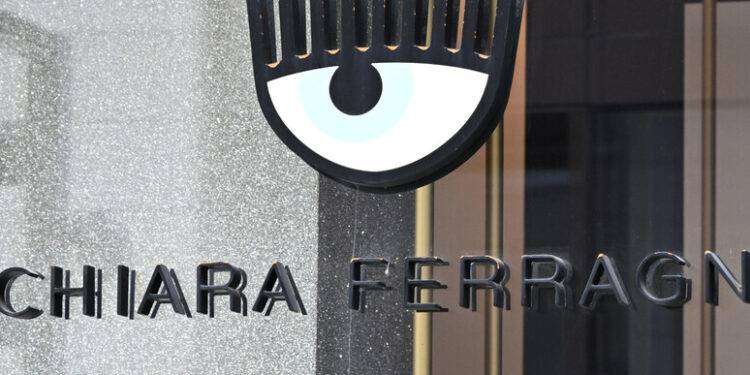 Caso Ferragni: nell’inchiesta ipotesi verifiche su follower