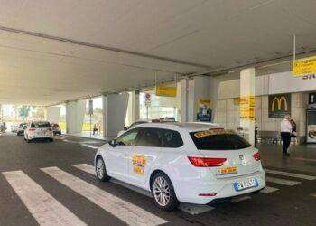 Tassisti in sciopero a Cagliari, battaglia sulle licenze