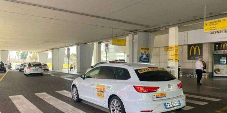 Tassisti in sciopero a Cagliari, battaglia sulle licenze