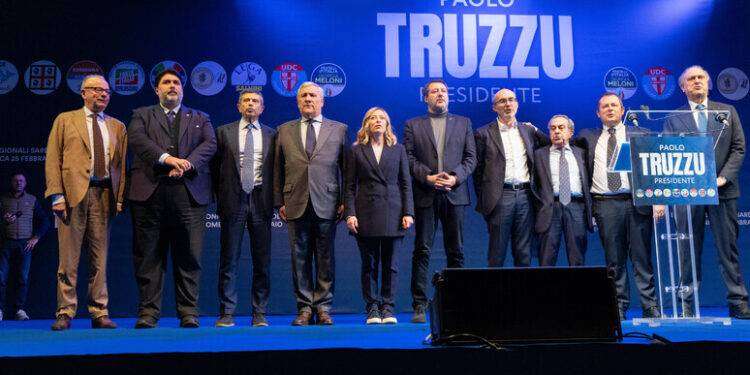 Meloni-Tajani-Salvini, sconfitti, rifletteremo sugli errori