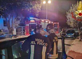 Orosei, auto in fiamme nella notte: potrebbe essere doloso