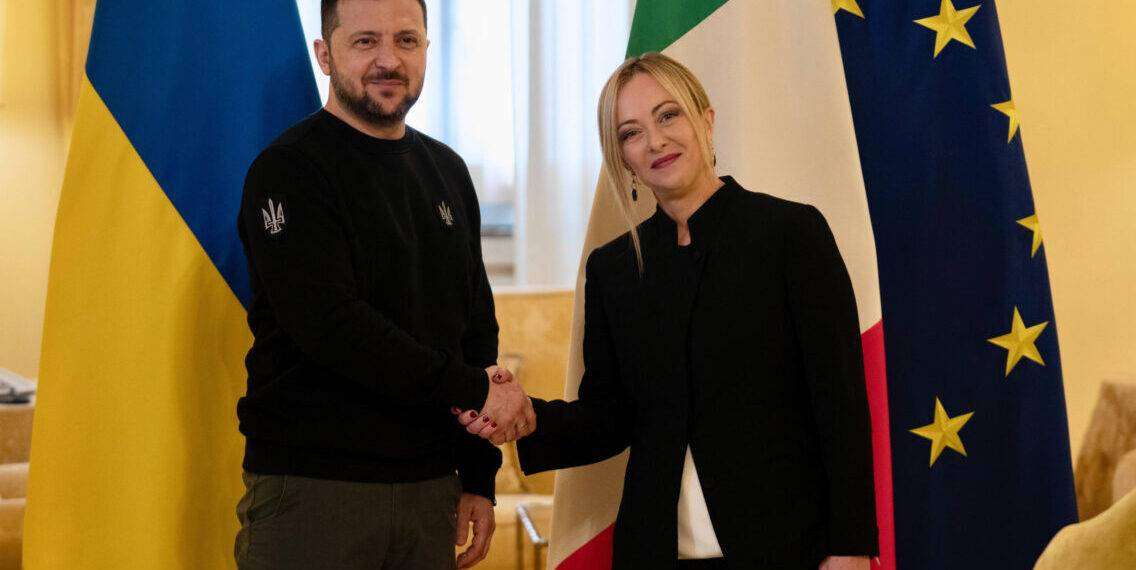 Lugansk, razzi Nato sul panificio: 28 civili uccisi