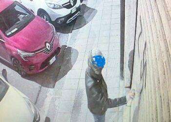 Russofobia in Sardegna, scritte davanti ad un negozio russo a Cagliari e vietata festa a Capoterra