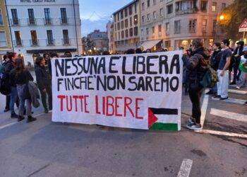 Cagliari, grande corteo transfemminista per la Palestina