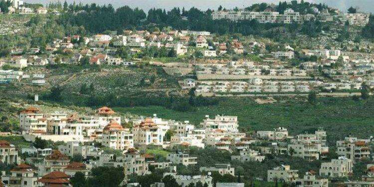 Il regime israeliano ha dichiarato di aver sequestrato 800 ettari di terra nella Cisgiordania