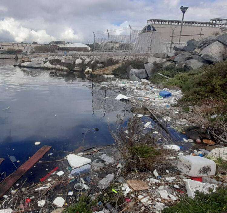 Discarica a cielo aperto a Cagliari, ecco dove