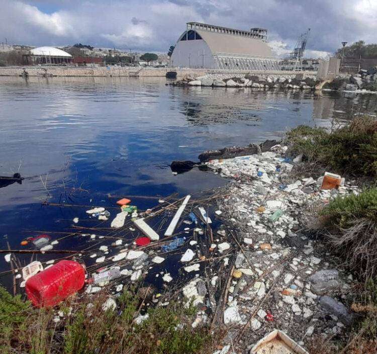 Discarica a cielo aperto a Cagliari, ecco dove