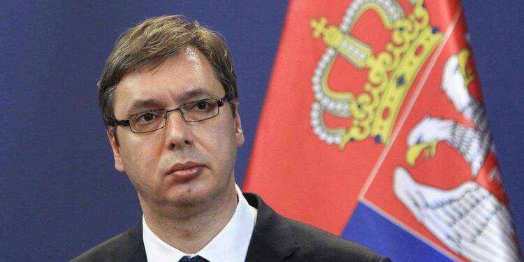 Il presidente serbo Aleksandar Vucic solidale con Putin e la popolazione russa