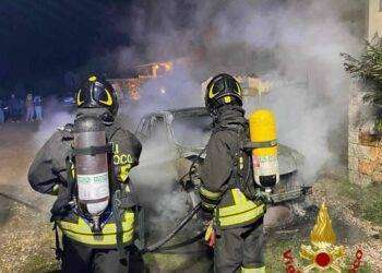 Olbia, ancora auto in fiamme: è emergenza