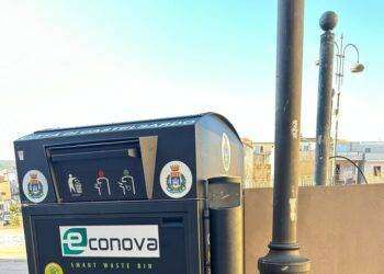 A Castelsardo arriva il primo cestino gettacarte intelligente