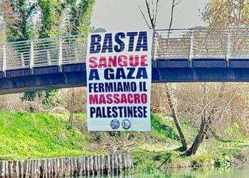 Palestina, Indipendenza e Area Rieti, blitz contro il genocidio a Gaza