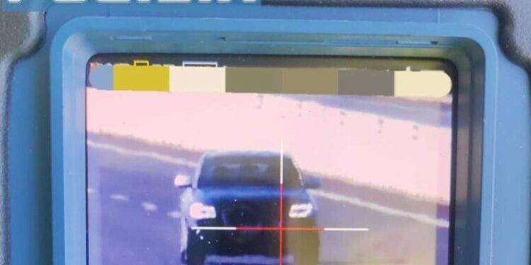 Col suv a 218 km/h sulla Sassari-Olbia, ‘mi piace correre’