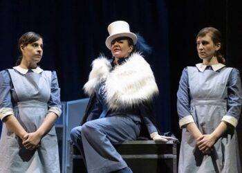 Eva Robin’s,’la mia Madame e il gioco crudele del potere’