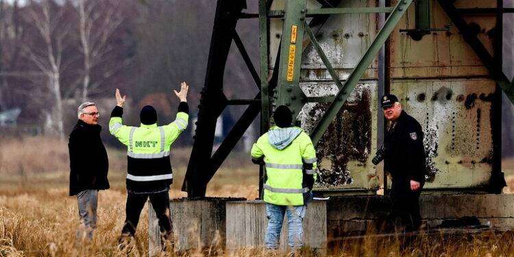 Gruppo dell’ultrasinistra tedesca rivendica il sabotaggio a Tesla