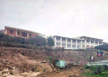 Lavori non autorizzati a Rena Bianca, a giudizio titolare hotel