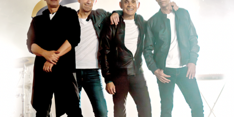 Pasquetta ad Alghero, Collage in piazza