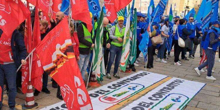 Sciopero commercio, ‘per contratto in piazza anche il 25 aprile’