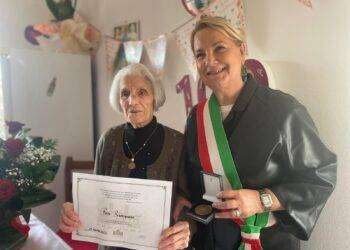 Cagliari festeggia i 100 anni di Rosa Gramignano