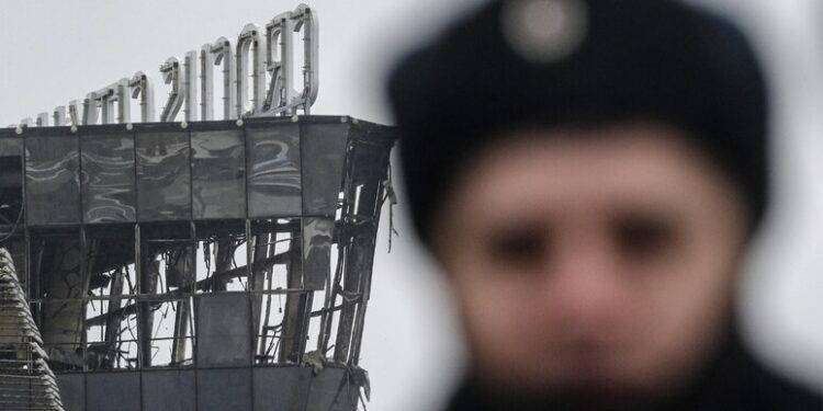 Strage a Mosca, 143 le vittime. Putin: “da Ucraina finestra per fare entrare attentatori”