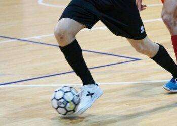 Insulto razzista in campo, esonerato tecnico calcio a 5