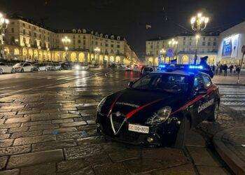 Sequestrano e picchiano 50enne per giorni, arrestati 2 minorenni