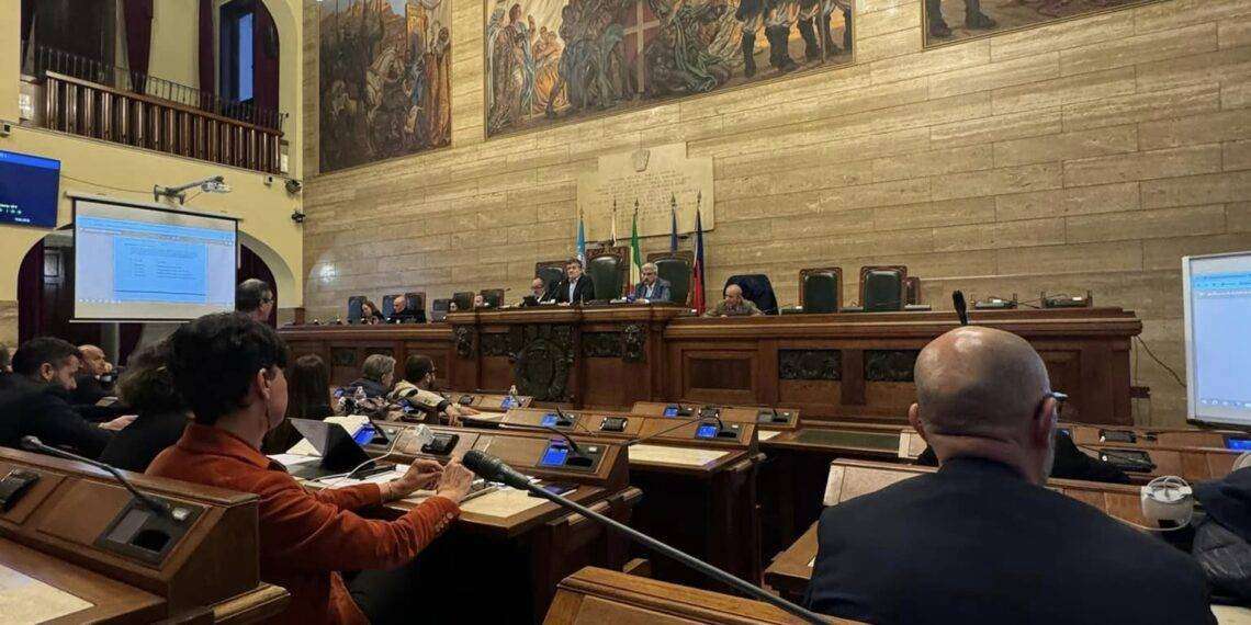 Cagliari, il Comune vota il Piano Risanamento Acustico: Benucci vota contro