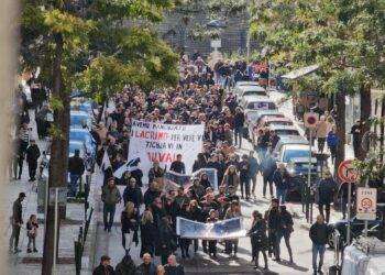 Corsica, migliaia in corteo contro la repressione della polizia francese