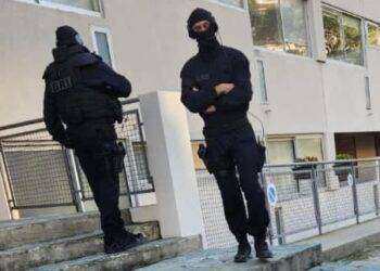 Tensione in Corsica, la polizia francese arresta giovani indipendentisti