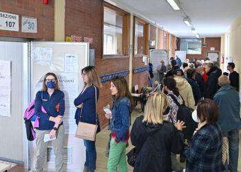 Abruzzo, urne aperte fino alle 23.00