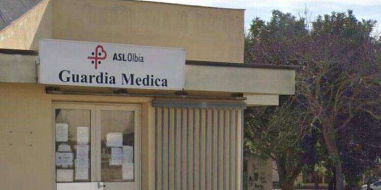 Senza stipendio da mesi, ‘chiudo l’ambulatorio medico’