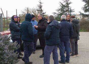 Senza stipendio e futuro incerto, protesta operai Tossilo