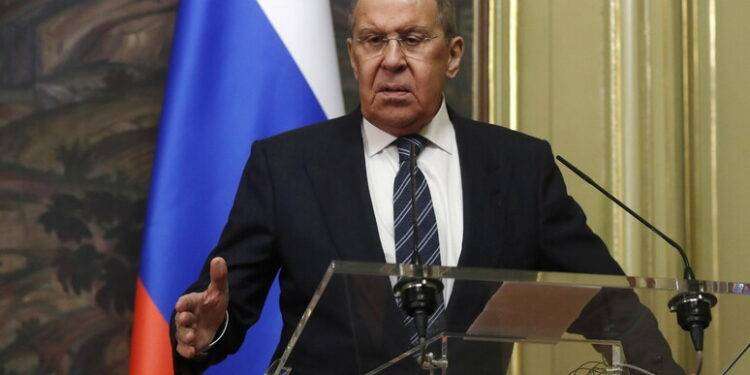 Mosca convoca ambasciatore tedesco su conversazioni segrete