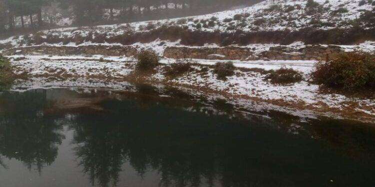 Primavera con la neve sopra i 1300 metri in Sardegna