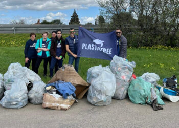 Azione ambientalista ad Assemini: in 7 tirano su un bottino di oltre 800 kg