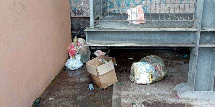 Rifiuti abbandonati a Oristano, scattano le sanzioni