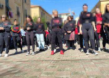 8 marzo: flash mob degli studenti di Alghero contro la violenza