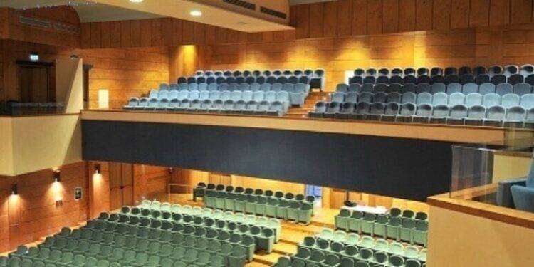 Un tour dietro le quinte al Teatro Massimo di Cagliari