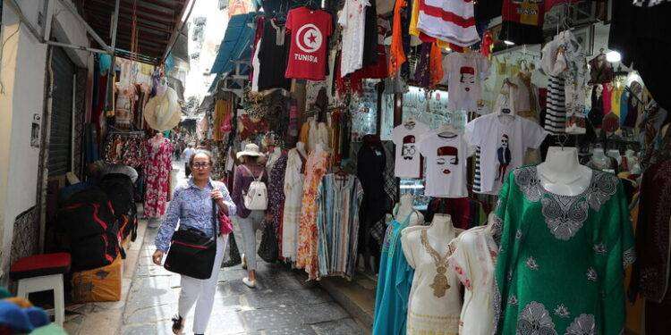 Farnesina, tre cooperanti italiani fermati in Tunisia