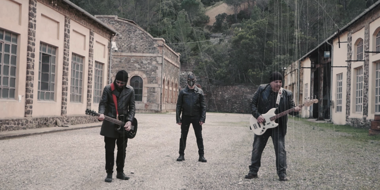 Il Musicista sardo Diego Figus presenta Vivo o Morto, Il nuovo singolo video nelle miniere di Montevecchio Guspini