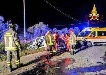 Assemini, gravissimo incidente nella notte: frontale tra due auto