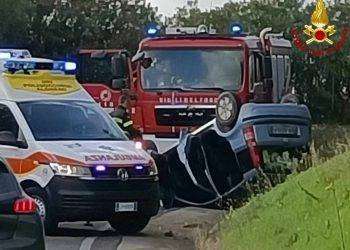 Maltempo, auto finisce fuori strada ad Alghero: tre persone in ospedale