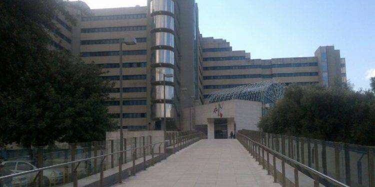 Ipnosi e realtà virtuale in sala operatoria al Brotzu