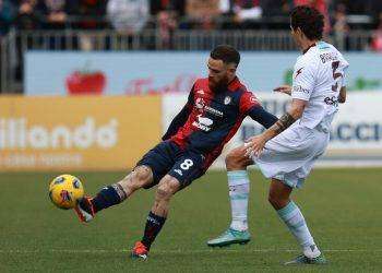 Calcio: Ranieri sfida l’Inter senza Nandez e Deiola