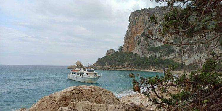 Cala Luna si ‘blinda’ per l’estate, numero chiuso da giugno