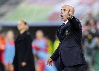 Calcio femminile, Europei: Italia-Olanda 2-0