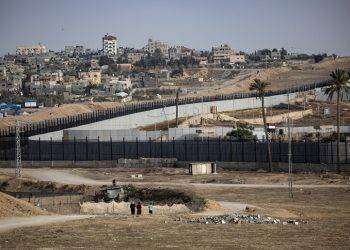 Il regime sanguinario israeliano uccide 16 palestinesi, tra loro 9 bambini