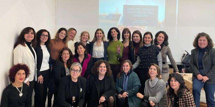 La vigna sul mare, le donne del vino raccontano il cannonau